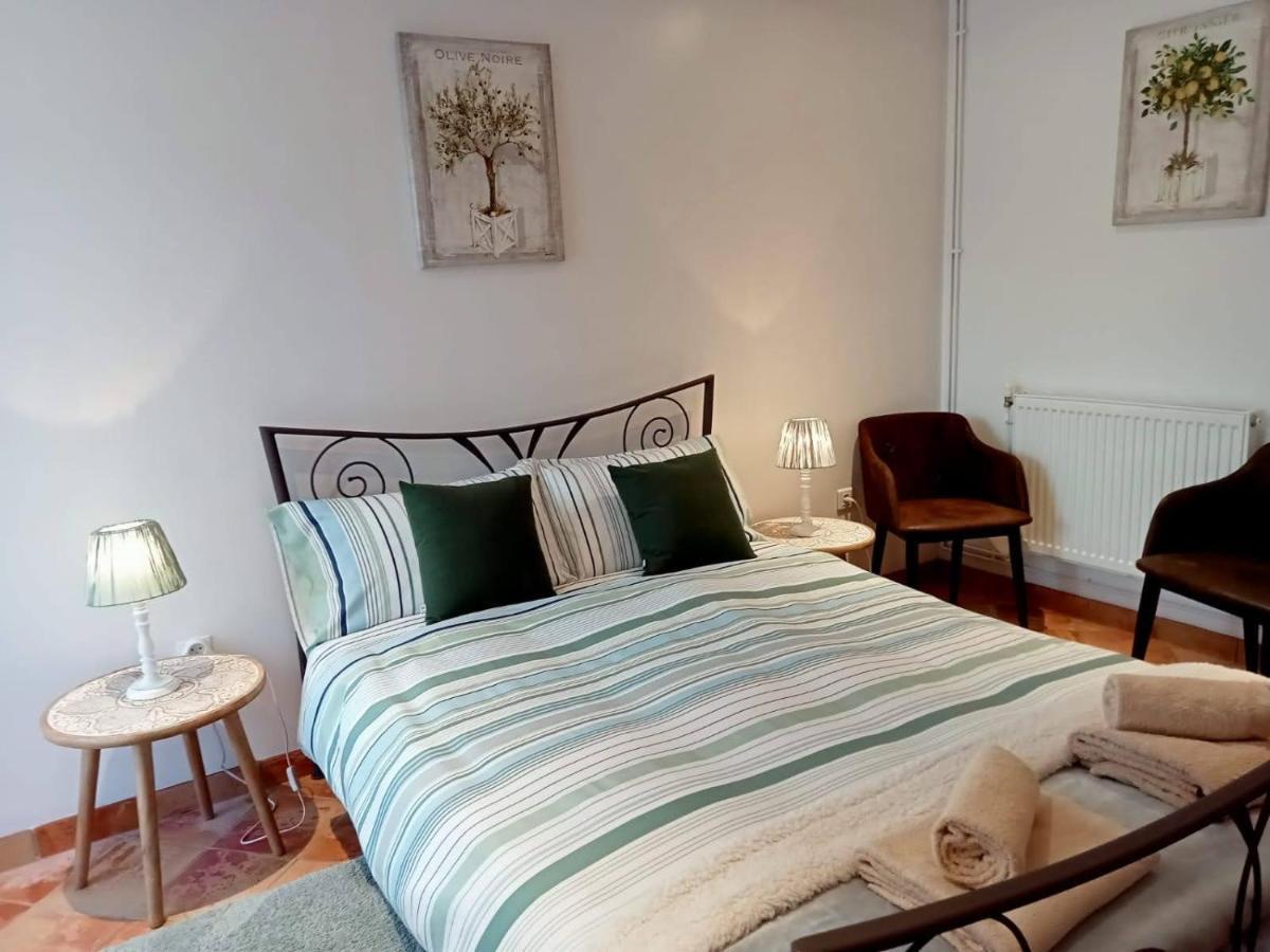 Bed and Breakfast Libellule à Coussac-Bonneval Extérieur photo